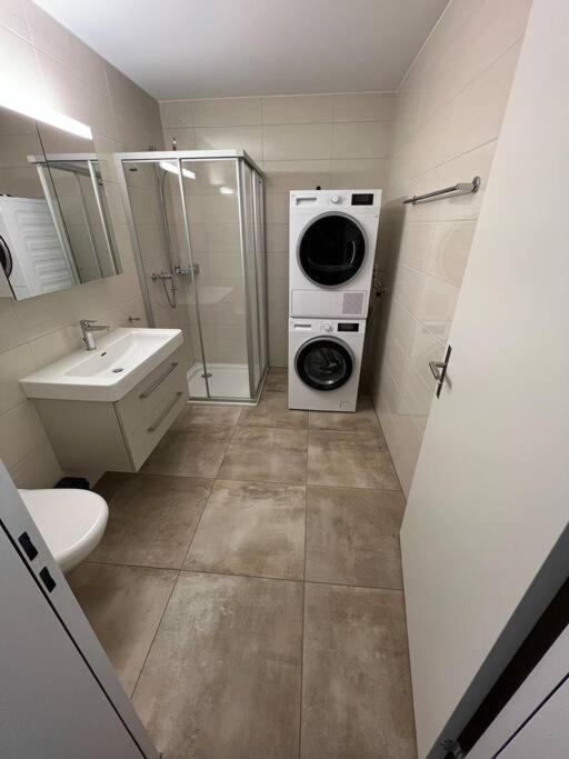 Brand New Apartment Surrounded By Nature Schattdorf Luaran gambar